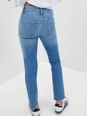 GAP Women's Universal Slim Boyfriehd Mid Wash Blue Jeans
